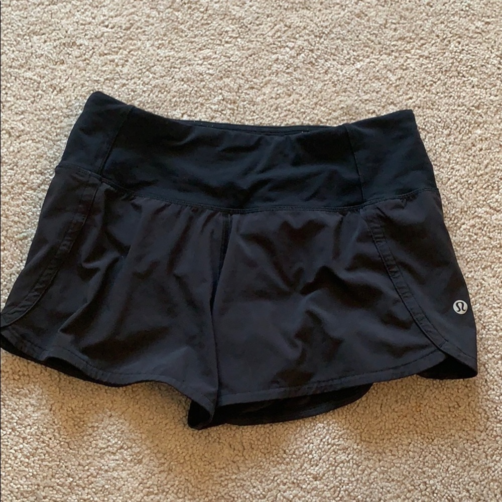 Lululemon run times II 4” shorts
